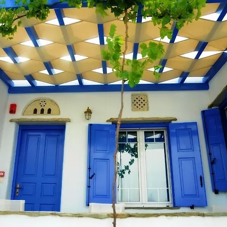 Karyatides * Kariá