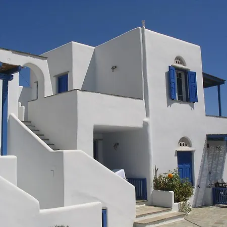 Karyatides Apartment Karia (Tinos)